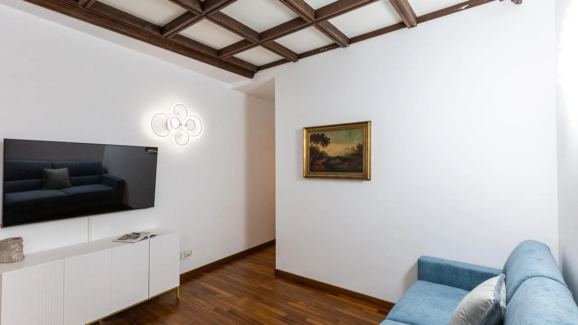 Vicolo Trevi Apartment By Rental In 罗马