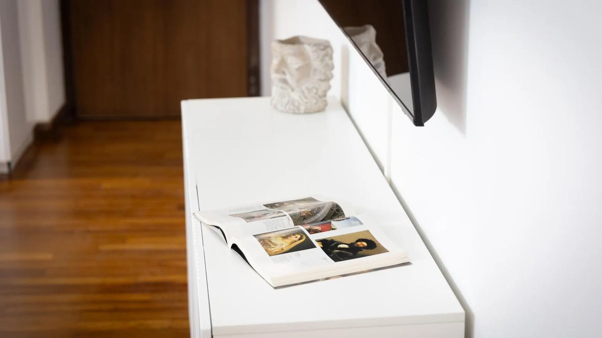 Vicolo Trevi Apartment By Rental In 罗马