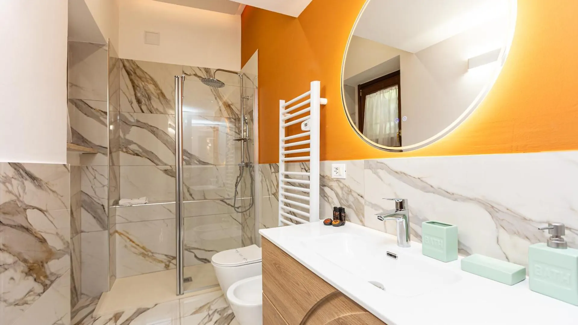 Vicolo Trevi Apartment By Rental In Rome