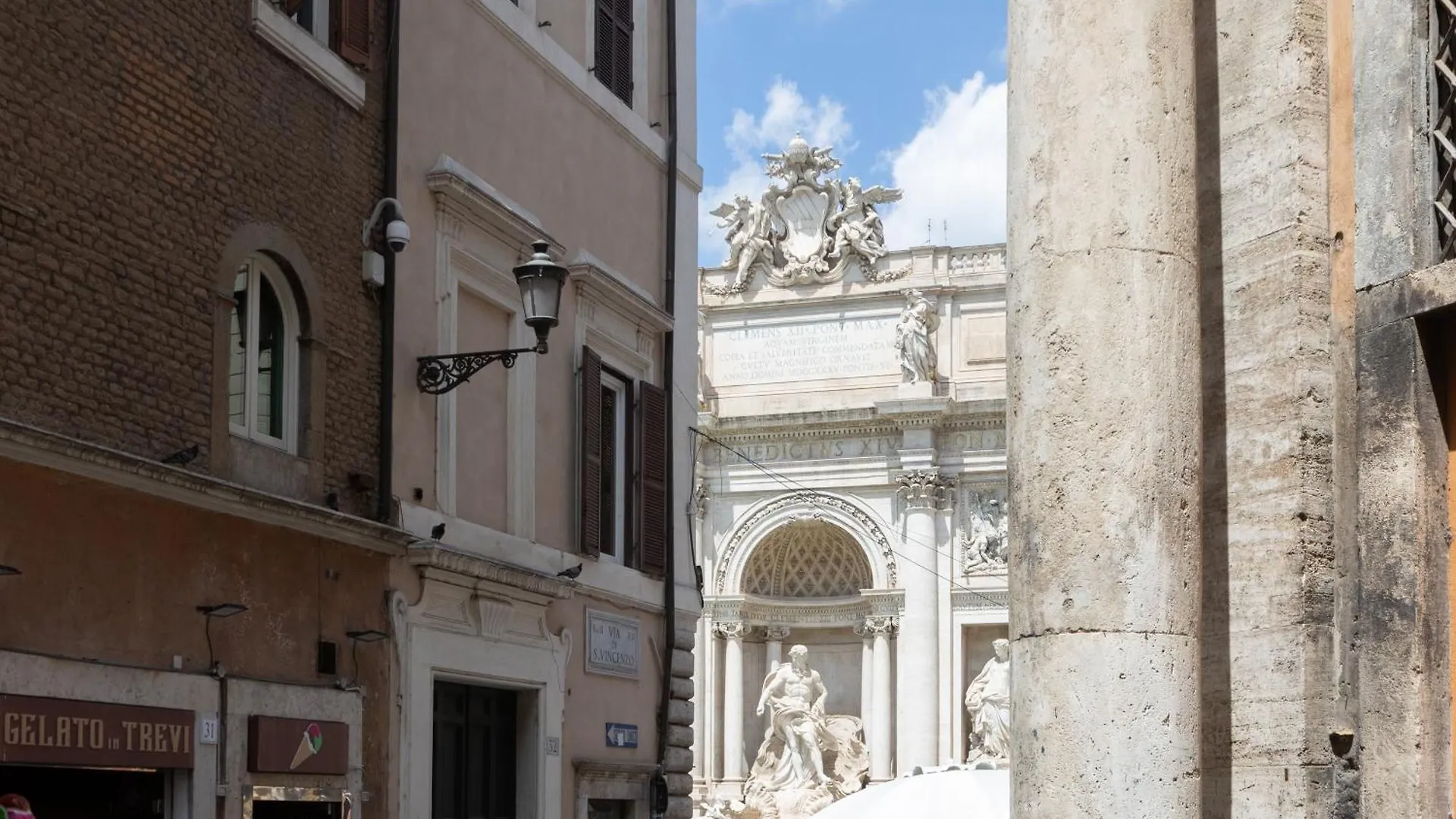 Vicolo Trevi Apartment By Rental In Rome 0*,