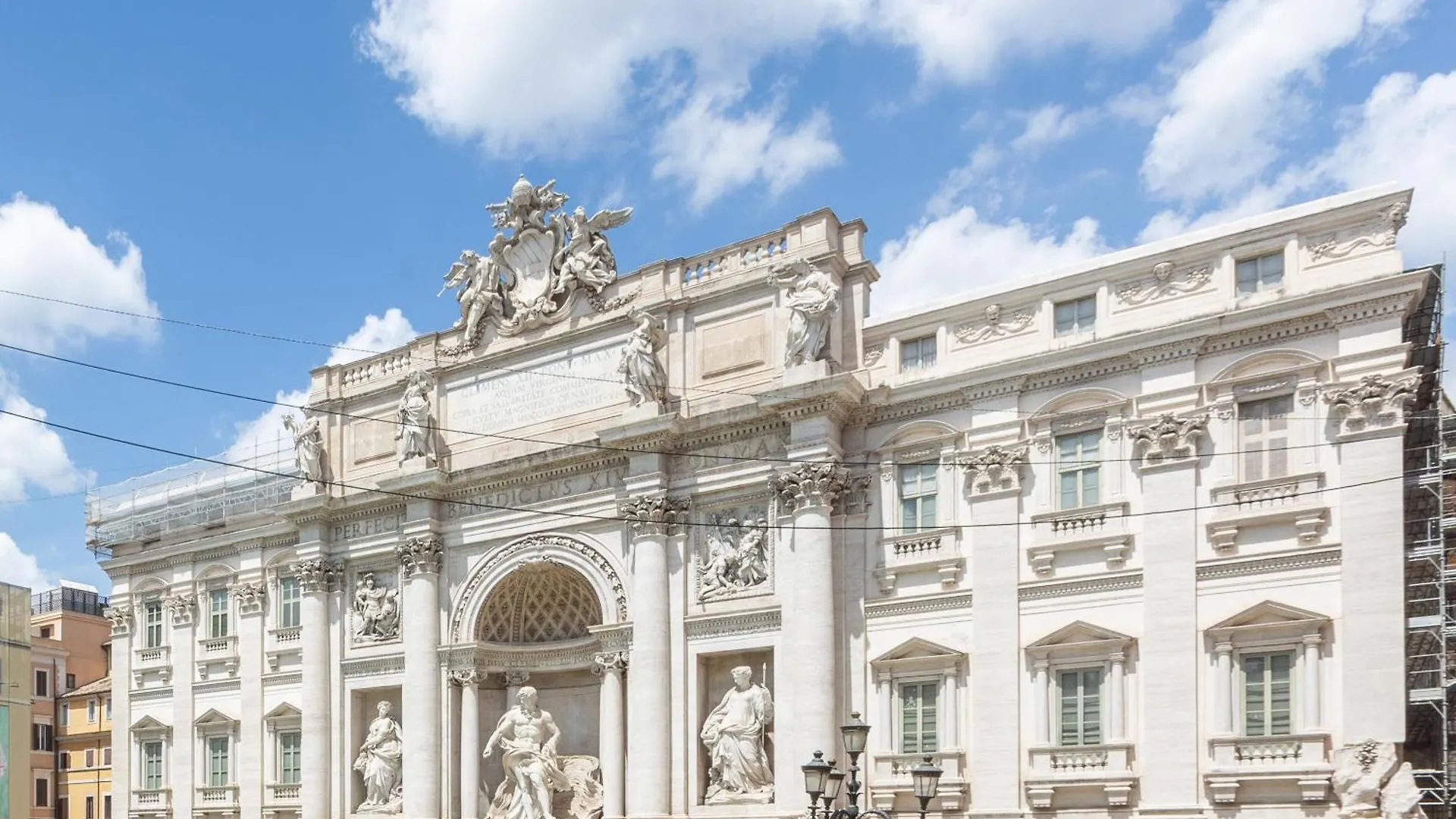 Vicolo Trevi Apartment By Rental In Roma